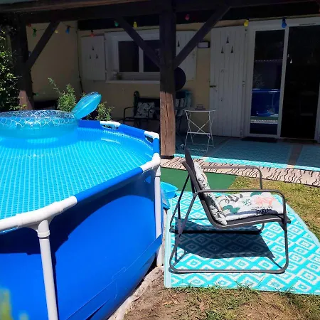 Avec Piscine A *