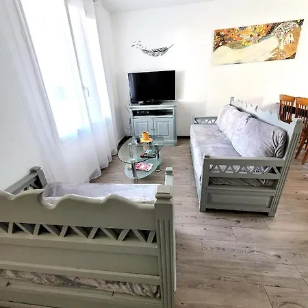 Avec Piscine A *
